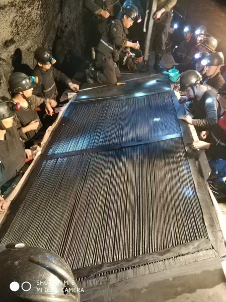 <b>91视频网站入口通達煤礦井下用鋼絲繩芯輸送帶接頭工藝</b>